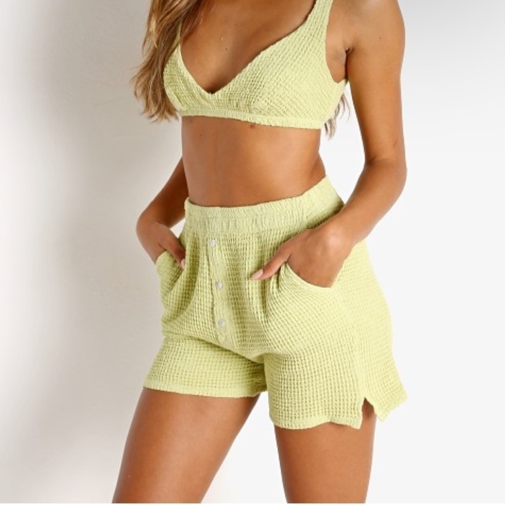 DONNI Waffle Henley Short in Orange yellow size M